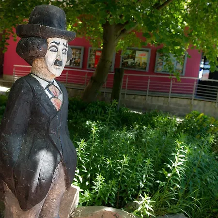 Basiskulturfabrik Oeko-hotel Neustrelitz