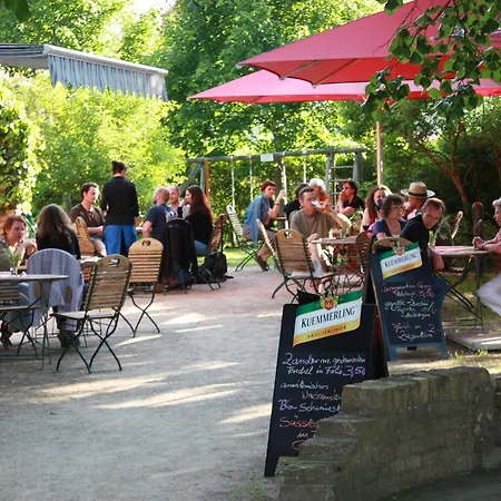 호텔 Basiskulturfabrik Oeko-hotel