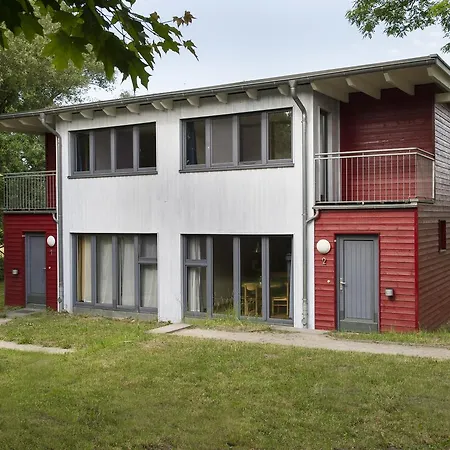 Basiskulturfabrik Oeko-hotel * Neustrelitz