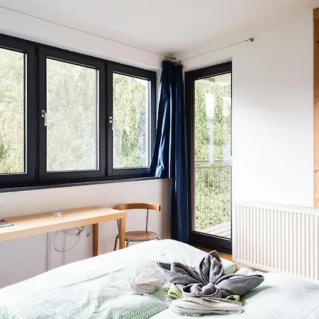 Basiskulturfabrik Oeko-hotel Отель Нойштрелиц