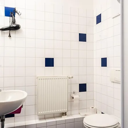 호텔 Basiskulturfabrik Oeko-hotel 노이슈트렐리츠